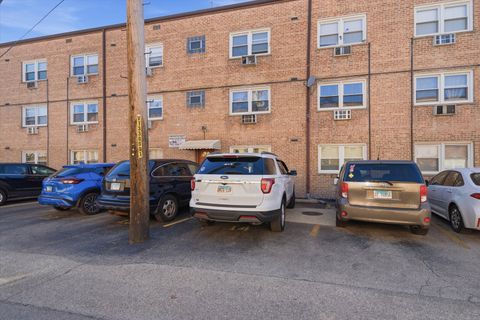 Tiny photo for 5211 N Potawatomie Avenue #206, Chicago, IL 60656 (MLS # 12616531)