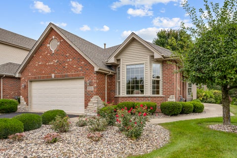 Photo of 18021 Breckenridge Boulevard, Orland Park, IL 60467 (MLS # 12747067)