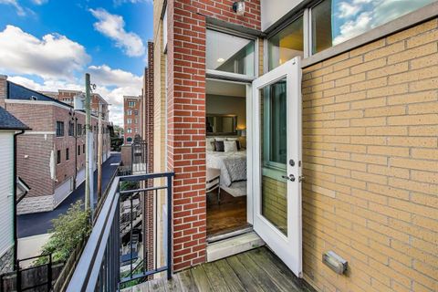 Tiny photo for 2823 N OAKLEY Avenue #K, Chicago, IL 60618 (MLS # 12468070)