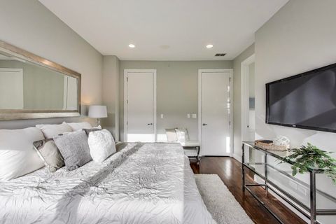 Tiny photo for 2823 N OAKLEY Avenue #K, Chicago, IL 60618 (MLS # 12468070)