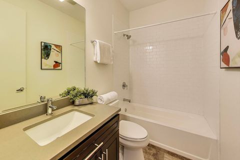 Tiny photo for 2823 N OAKLEY Avenue #K, Chicago, IL 60618 (MLS # 12468070)