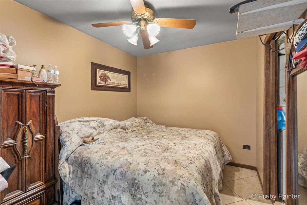 5N487 County Line Road