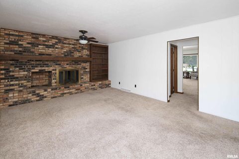 Tiny photo for 4324 SPRING Street, Davenport, IA 52807 (MLS # QC4268779)