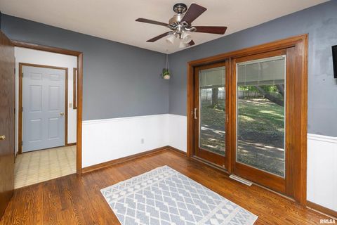 Tiny photo for 4324 SPRING Street, Davenport, IA 52807 (MLS # QC4268779)