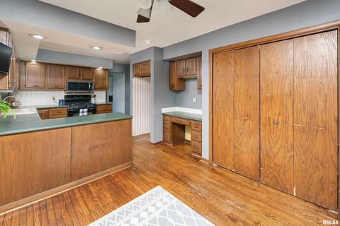 Tiny photo for 4324 SPRING Street, Davenport, IA 52807 (MLS # QC4268779)