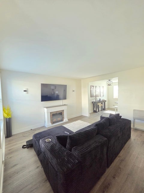 Tiny photo for 1436 N Harlem Avenue #E, River Forest, IL 60305 (MLS # 12778711)