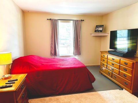 Tiny photo for 1104 Yorkshire Court #Unit-B, Elgin, IL 60120 (MLS # 12469122)