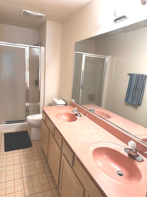 Tiny photo for 1104 Yorkshire Court #Unit-B, Elgin, IL 60120 (MLS # 12469122)