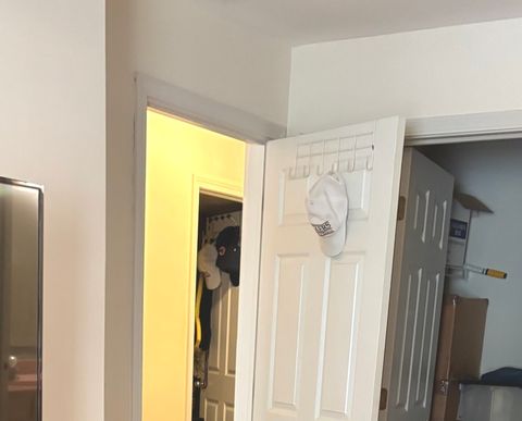 Tiny photo for 1104 Yorkshire Court #Unit-B, Elgin, IL 60120 (MLS # 12469122)