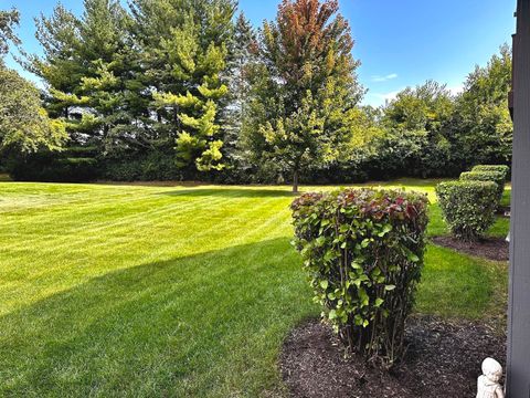 Tiny photo for 1104 Yorkshire Court #Unit-B, Elgin, IL 60120 (MLS # 12469122)