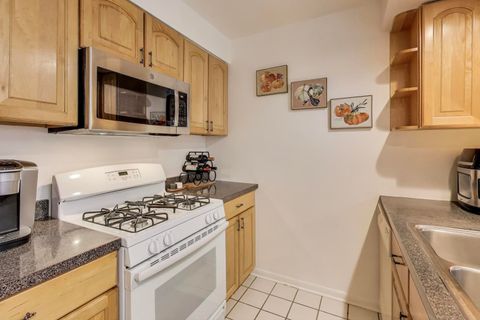 Tiny photo for 601 Carriage Hill Drive, Glenview, IL 60025 (MLS # 12522773)