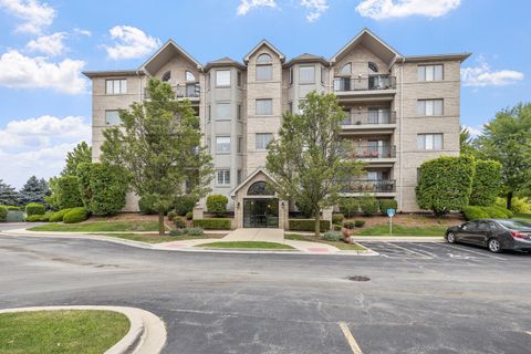 A home in Woodridge