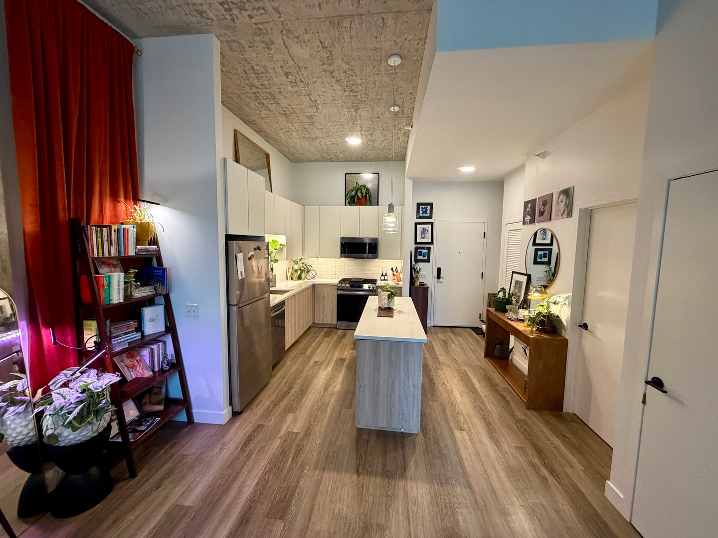 4600 N Marine Drive 306