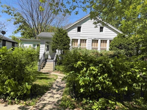 Photo of 1728 Brown Avenue, Evanston, IL 60201 (MLS # 12651391)