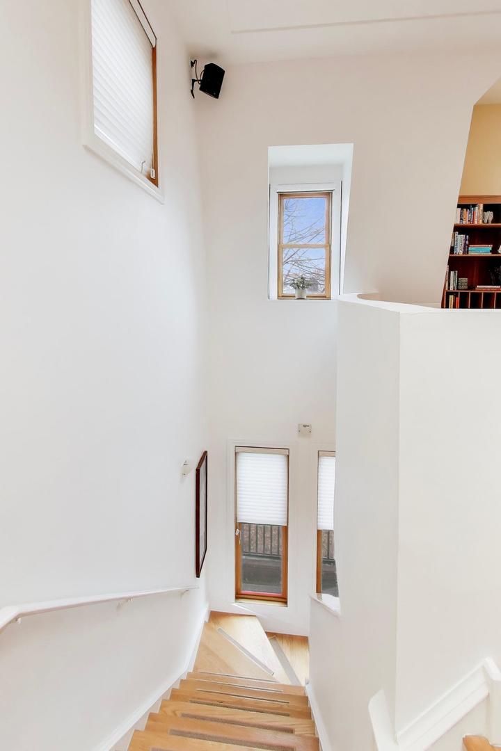 1548 N Hoyne Avenue 3