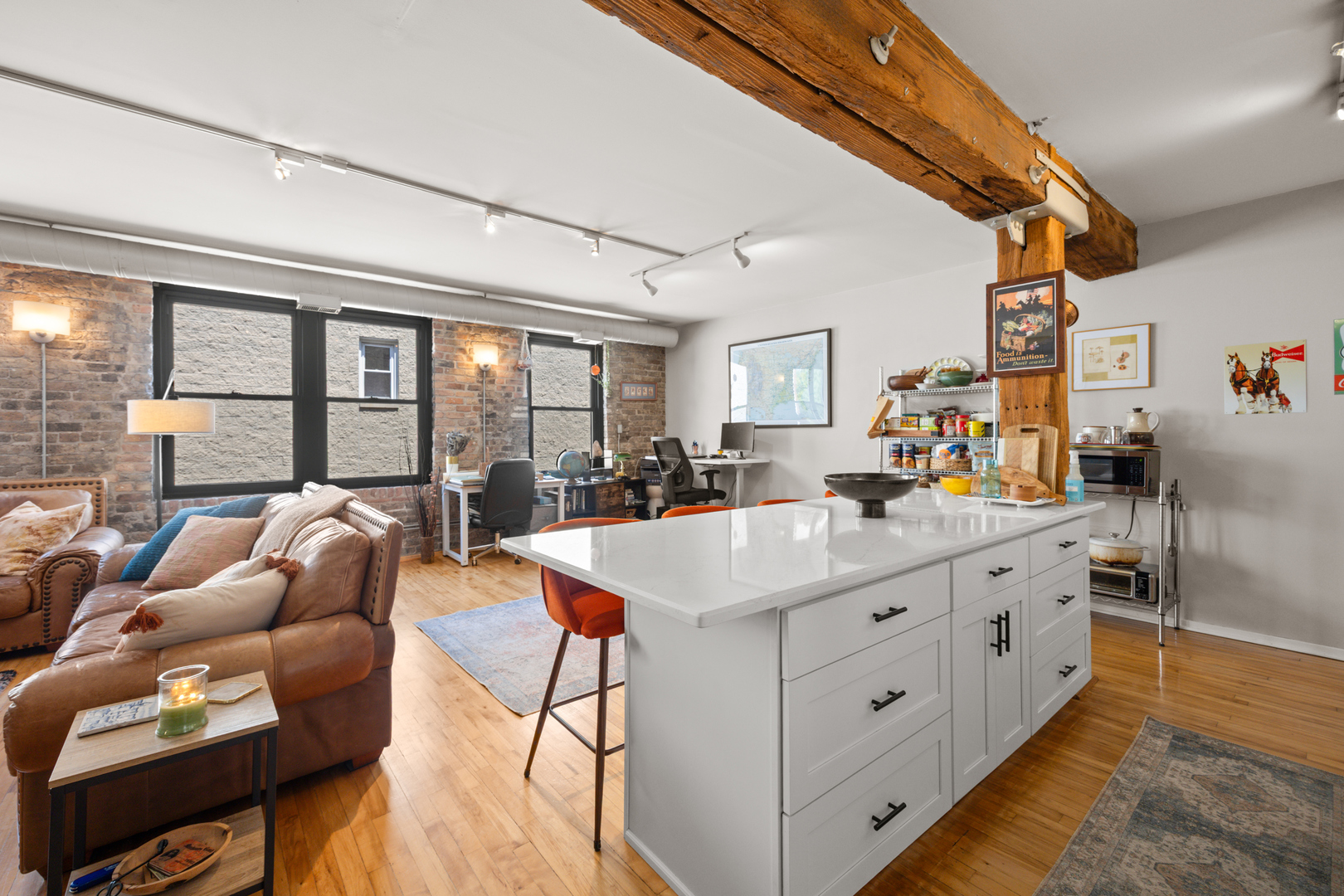 515 N Noble Street 310
