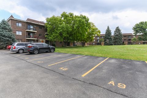 Tiny photo for 953 N Rohlwing Road #GB, Addison, IL 60101 (MLS # 12452303)