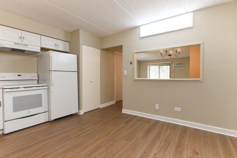 Tiny photo for 953 N Rohlwing Road #GB, Addison, IL 60101 (MLS # 12452303)