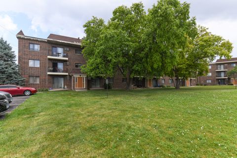Tiny photo for 953 N Rohlwing Road #GB, Addison, IL 60101 (MLS # 12452303)