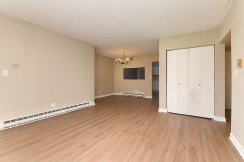 Tiny photo for 953 N Rohlwing Road #GB, Addison, IL 60101 (MLS # 12452303)