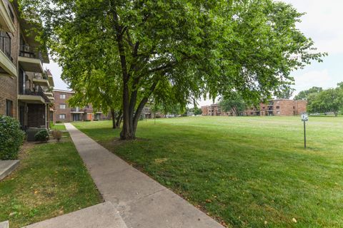 Tiny photo for 953 N Rohlwing Road #GB, Addison, IL 60101 (MLS # 12452303)