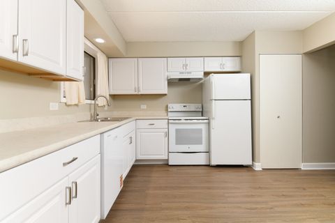 Tiny photo for 953 N Rohlwing Road #GB, Addison, IL 60101 (MLS # 12452303)