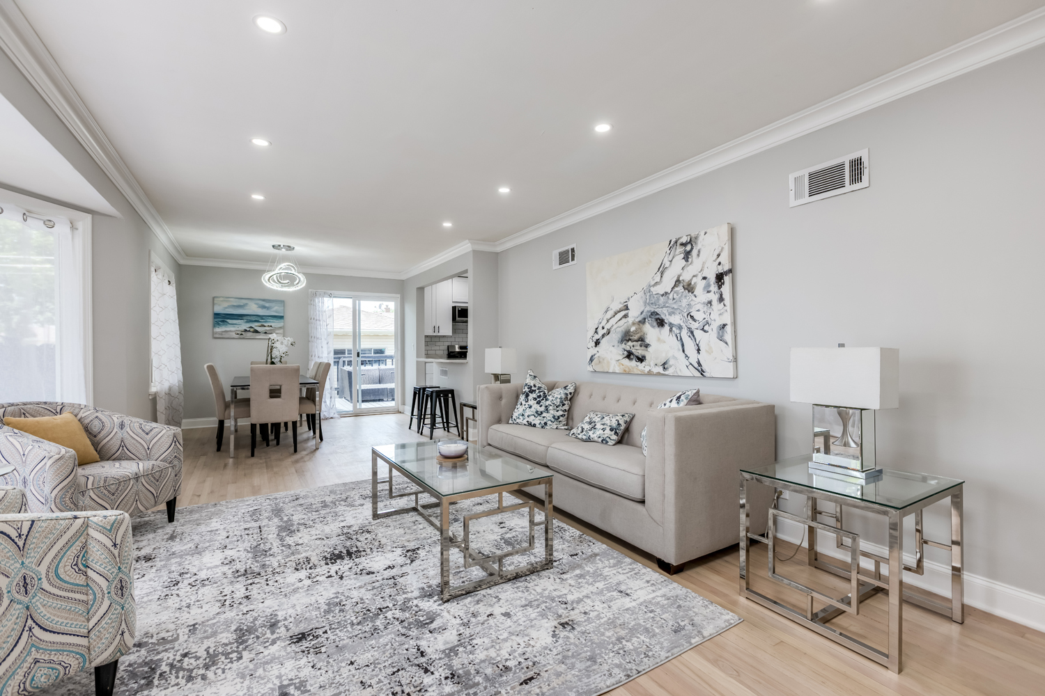 3900 W Jerome Avenue