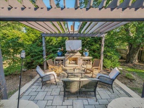 Tiny photo for 2011 Crossing Lane, Naperville, IL 60540 (MLS # 12784872)