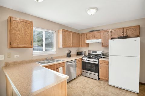 Tiny photo for 769 White Pine Circle, Lake In The Hills, IL 60156 (MLS # 12499291)