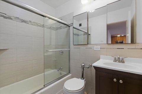 Tiny photo for 3900 N Lake Shore Drive #17G, Chicago, IL 60613 (MLS # 12521637)