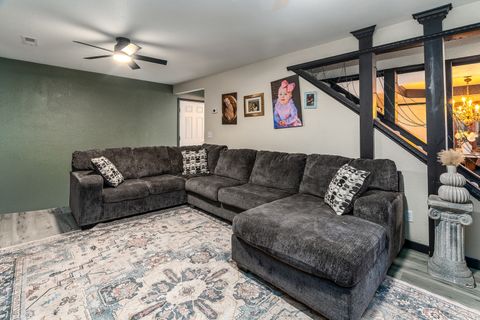 Tiny photo for 1925 Hamilton Street, Murphysboro, IL 62966 (MLS # 12614796)