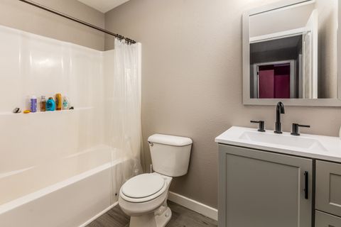 Tiny photo for 1925 Hamilton Street, Murphysboro, IL 62966 (MLS # 12614796)
