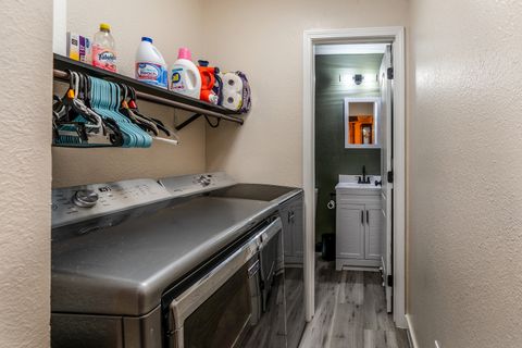 Tiny photo for 1925 Hamilton Street, Murphysboro, IL 62966 (MLS # 12614796)
