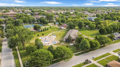 Tiny photo for 5425 Drury Lane, Oak Lawn, IL 60453 (MLS # 12721580)