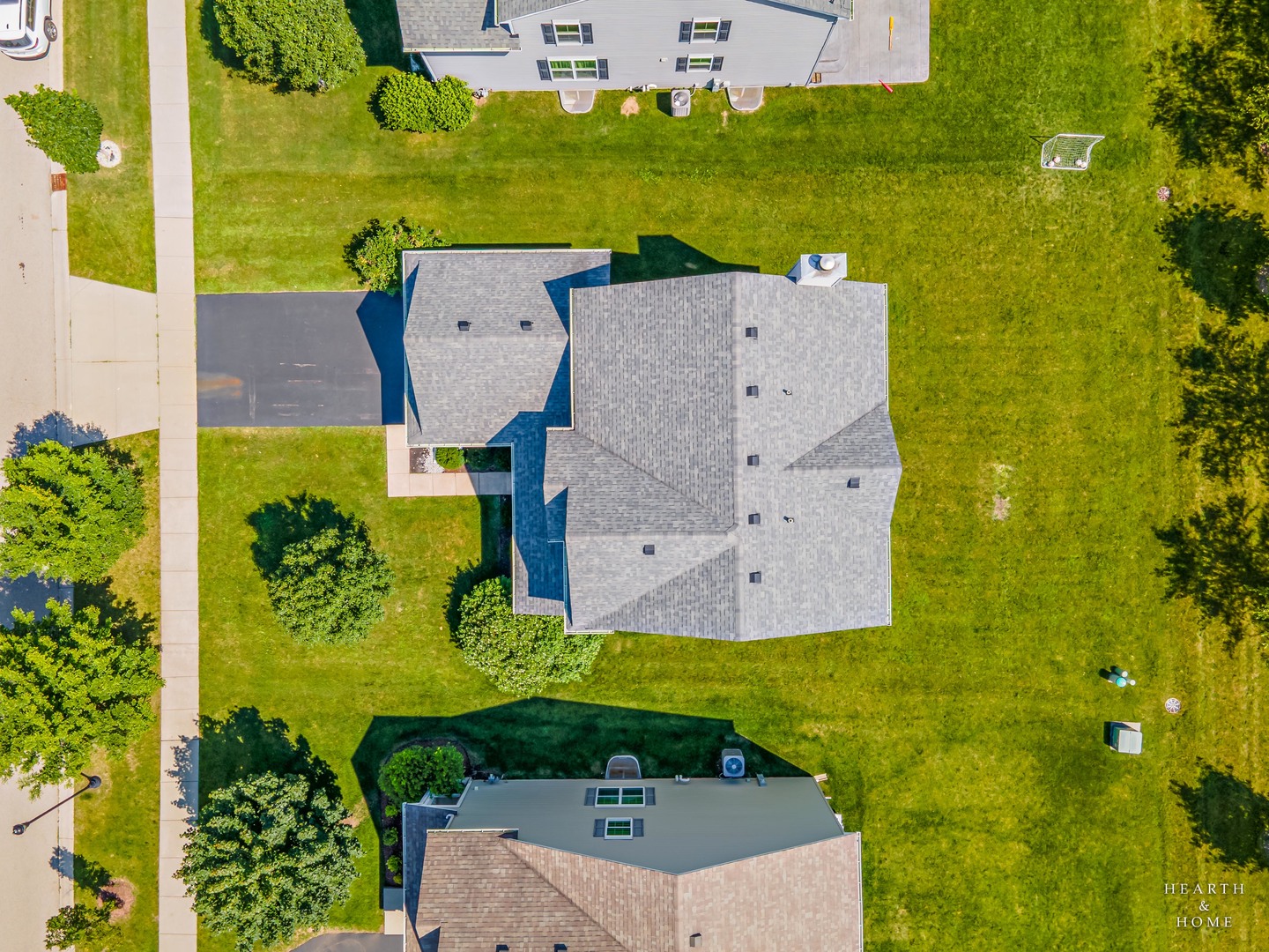 8962 Pearsall Drive