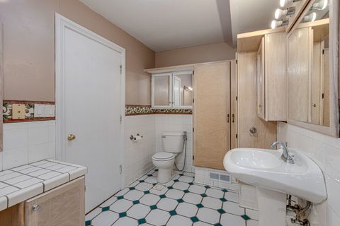 Tiny photo for 630 Whitney Avenue, Winthrop Harbor, IL 60096 (MLS # 12144110)