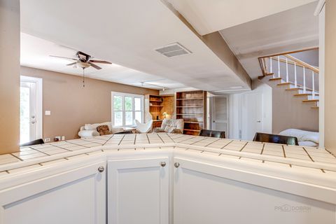 Tiny photo for 630 Whitney Avenue, Winthrop Harbor, IL 60096 (MLS # 12144110)