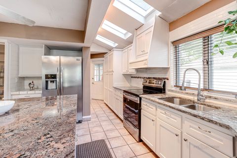 Tiny photo for 630 Whitney Avenue, Winthrop Harbor, IL 60096 (MLS # 12144110)
