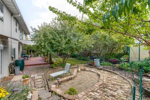 Tiny photo for 630 Whitney Avenue, Winthrop Harbor, IL 60096 (MLS # 12144110)