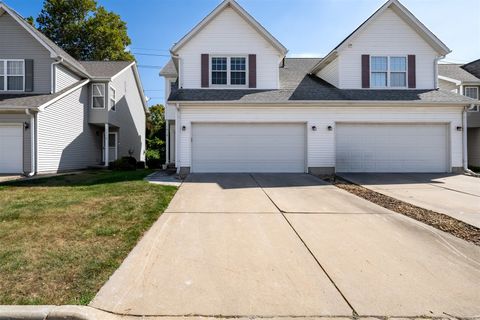 Tiny photo for 1018 Doral Drive, Bloomington, IL 61701 (MLS # 12486099)
