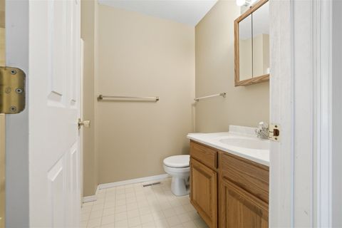 Tiny photo for 1018 Doral Drive, Bloomington, IL 61701 (MLS # 12486099)