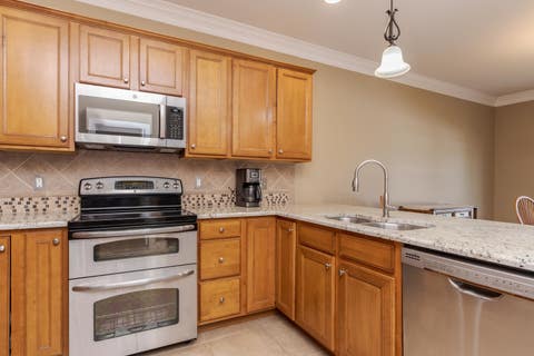 Tiny photo for 2030 Escalade Road, Bloomington, IL 61705 (MLS # 12739013)