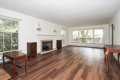 Tiny photo for 87 Lincolnshire Drive, Lincolnshire, IL 60069 (MLS # 12769385)
