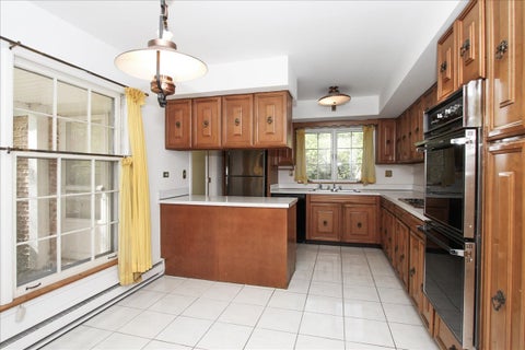 Tiny photo for 87 Lincolnshire Drive, Lincolnshire, IL 60069 (MLS # 12769385)