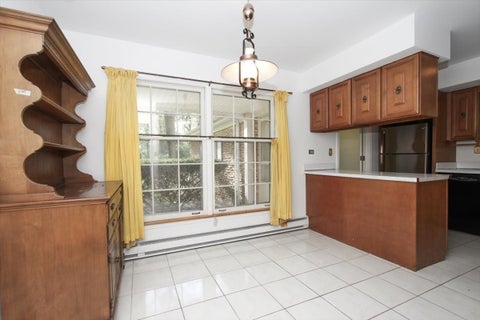 Tiny photo for 87 Lincolnshire Drive, Lincolnshire, IL 60069 (MLS # 12769385)