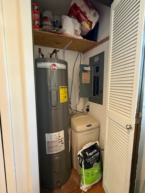 Tiny photo for 17 Greenlawn Drive, Kankakee, IL 60901 (MLS # 12540525)