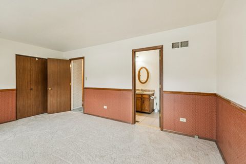 Tiny photo for 18604 Carpenter Street, Homewood, IL 60430 (MLS # 12609815)