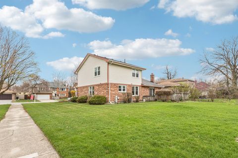 Tiny photo for 18604 Carpenter Street, Homewood, IL 60430 (MLS # 12609815)