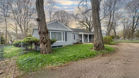 Tiny photo for 1848 N Sheridan Road, Waukegan, IL 60087 (MLS # 12621915)