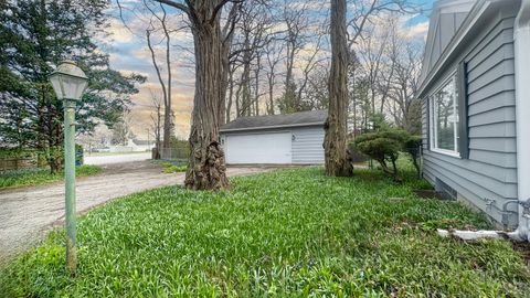Tiny photo for 1848 N Sheridan Road, Waukegan, IL 60087 (MLS # 12621915)